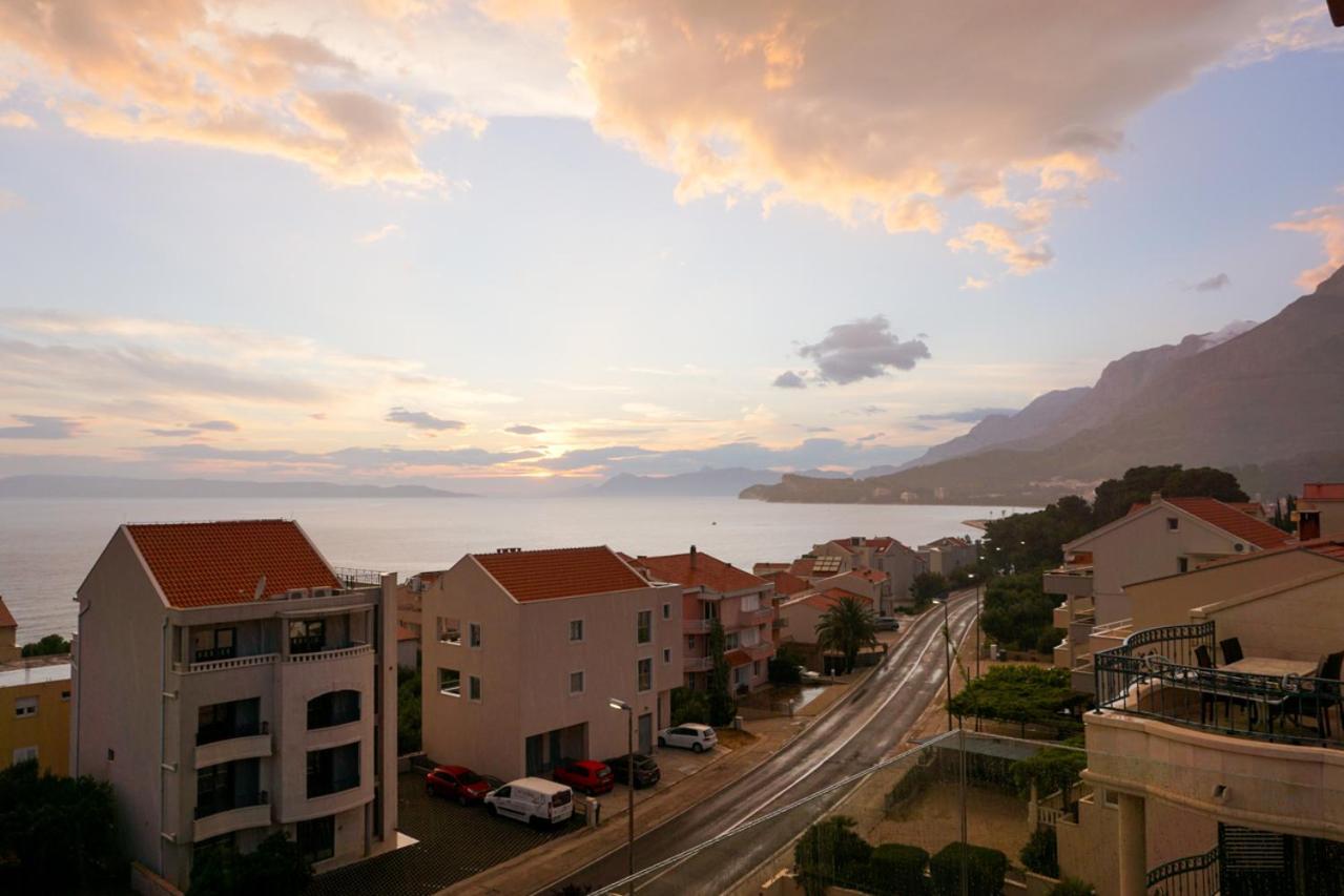 Sol Rooftop Apartments Tučepi Exterior foto